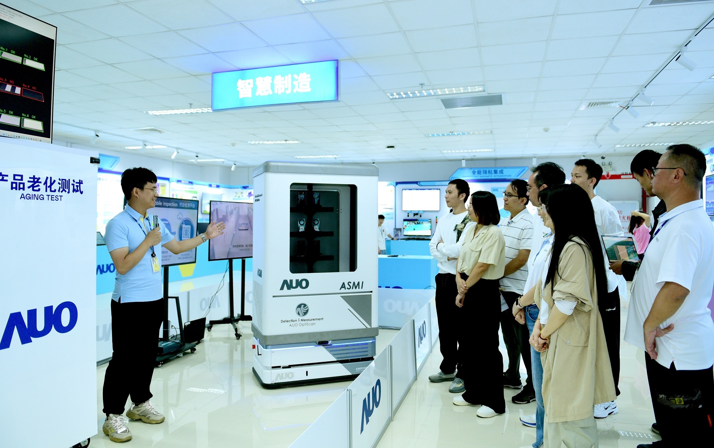 NG娱乐厦门将5G+ABC技术串联生产管理全流程，打通研发、采购、生管、制程、设备、质量等NG娱乐全生命周期制造流程，完成数字化设计、智慧供应链、智能座舱、全流程设备管理、数据驱动优化、智慧在线检测、智慧品管等自适应生产模式升级